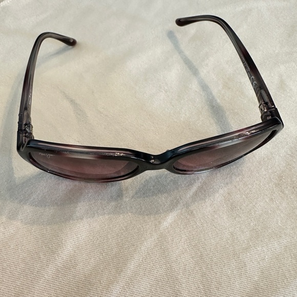 Maui Jim Women’s Sunglasses - Cloud Break STG-SG - Picture 5 of 7